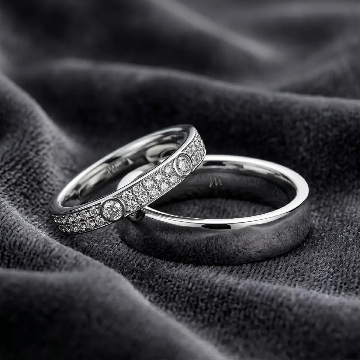 Pair classic wedding bands in Silver 925 rhodiniert with in total